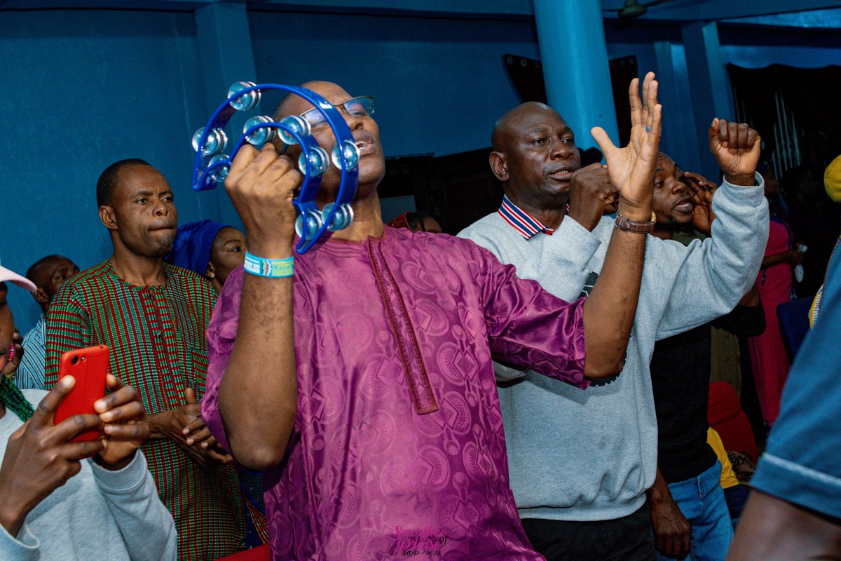 rccg_sojmega's tweet photo. Come, let us worship and bow down,
Let us kneel before the Lord our Maker. Psalm 95:6
@rccglp72 @Rccglp72yaya 
#sop2022
#SacrificeOfPraise
#renderpraises
#rccglp72 https://t.co/dJciCRBaTG
