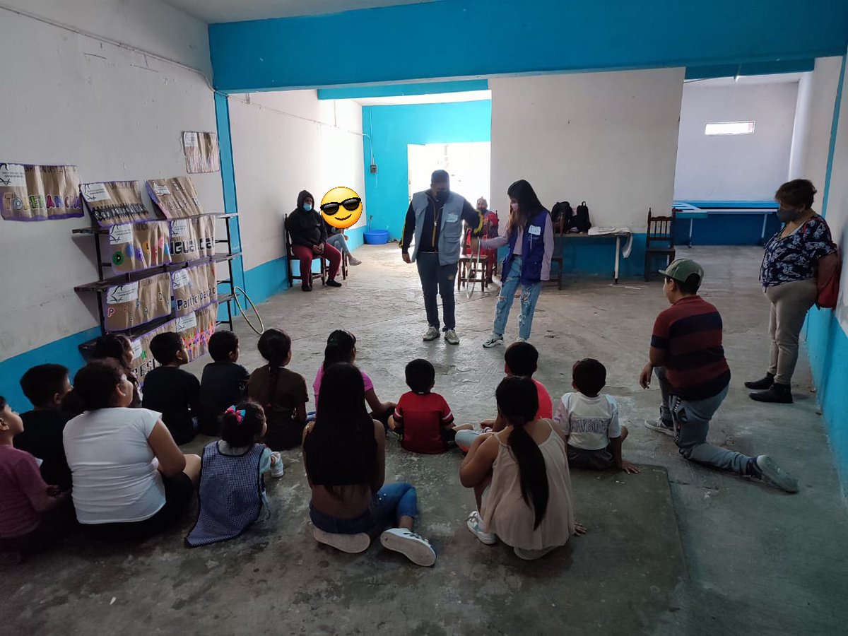 Distrito06IECM's tweet photo. Continuamos 🤩 con los talleres de educación cívica y construcción de ciudadanía con vecinos y vecinas del distrito 6 de todas las edades 👧🏻👦🏼👵🏻🧔🏽♂️, para que juntos 🤝🏻 aprendamos a vivir en democracia!!
#OD06 https://t.co/DxBgEFCr1l