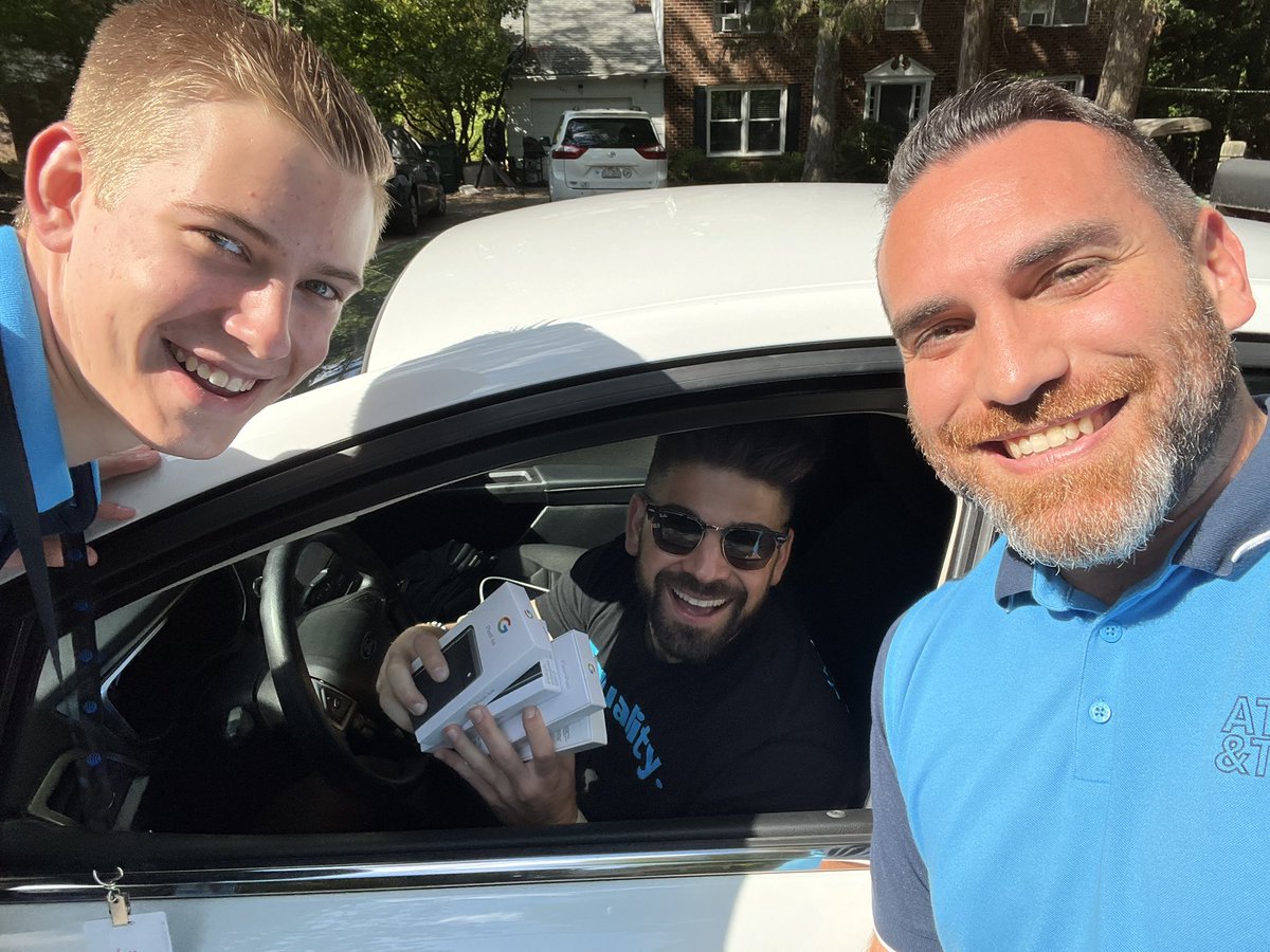Chris Williams (@ihxchrisw) on Twitter photo Out in the field with <a href="/PhillipHammac/">Phillip Hammac</a> new hire Ethan with a special delivery by <a href="/AristotleA5/">Aristotle Apostolopoulos</a> Out in the field with <a href="/PhillipHammac/">Phillip Hammac</a> new hire Ethan with a special delivery by <a href="/AristotleA5/">Aristotle Apostolopoulos</a>