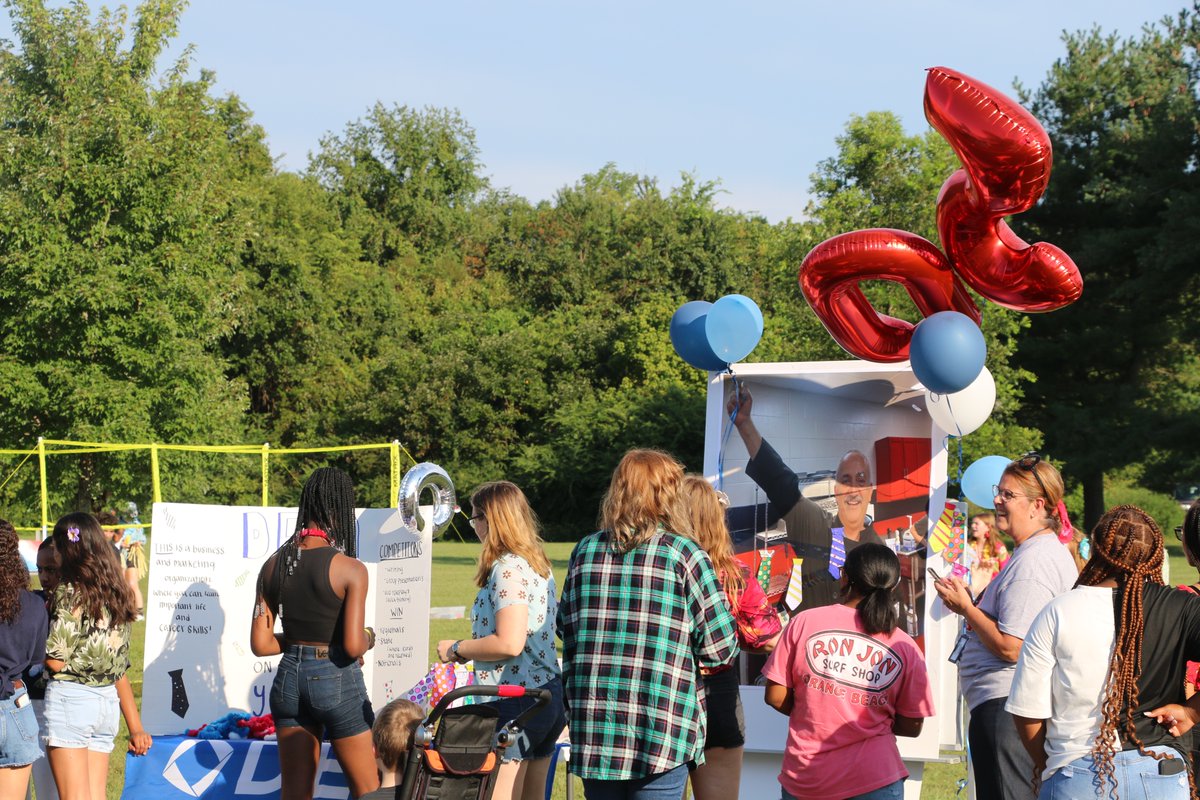 Celebrations are already underway for Oakland High's 50th anniversary event. Kickoff for the big game begins at 7 p.m. tonight!