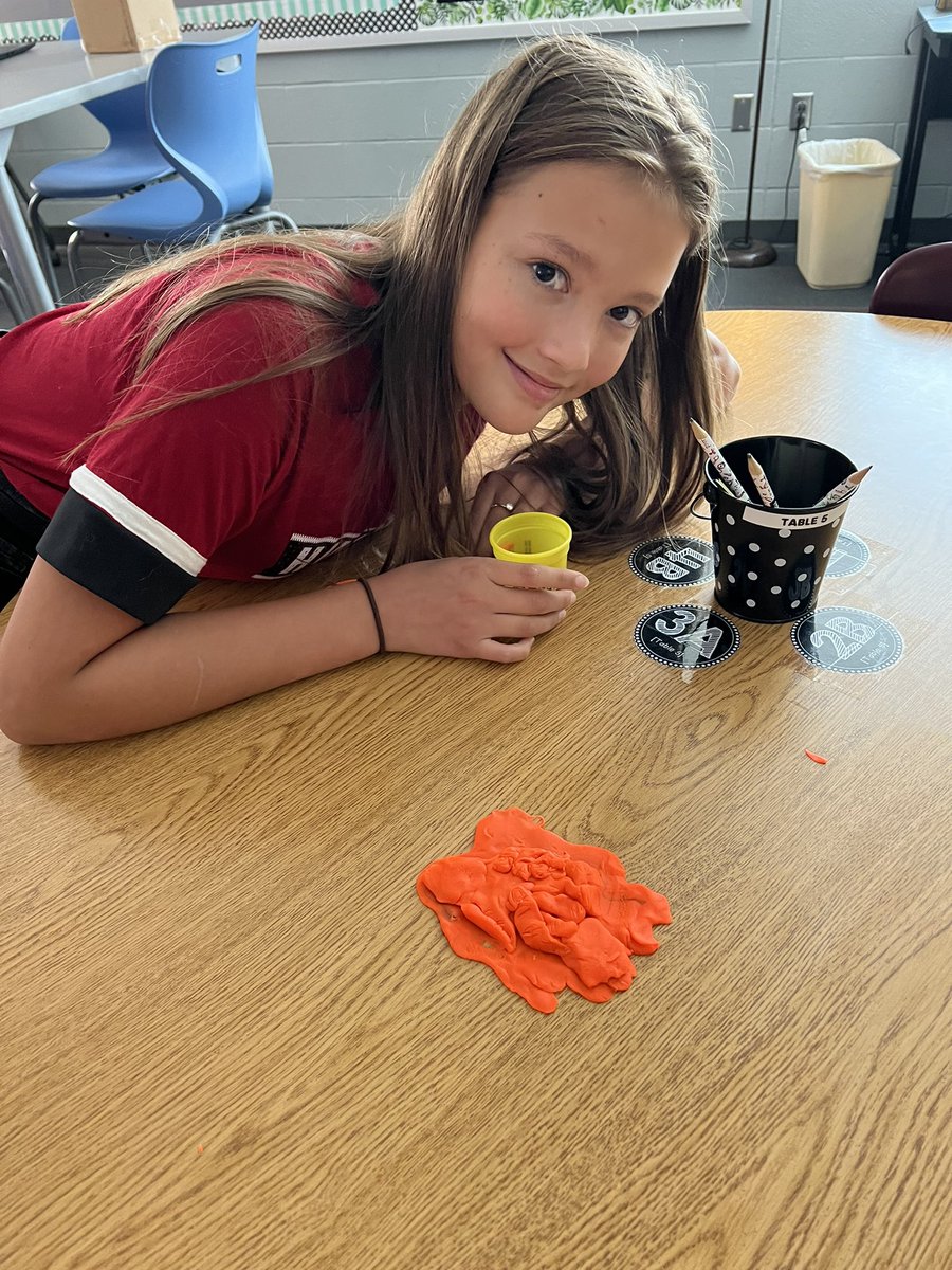 Hensley5thgrade's tweet photo. 5th graders had fun today using playdoh to create objects that are meaningful to them. It was lots of fun! @MapleWarriors @S_Greenfield7 @Meyer1Abbey #warriorscreate https://t.co/aQcI5rAKdc