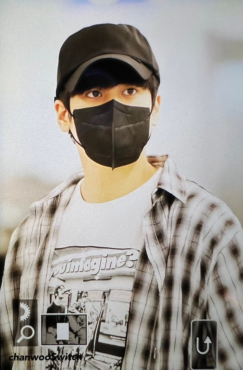 Entang_234's tweet photo. Excited for today
Huhu Safe flight μ°¬μ°μΌ π
#μμ΄μ½ #iKON #CHANWOO #μ°¬μ° #μ μ°¬μ° #γγ£γ #ιη²²ε³ #CWSR #찬ꡬ #CHAN @iKON_chan_w000 https://t.co/nqyfsszpQU