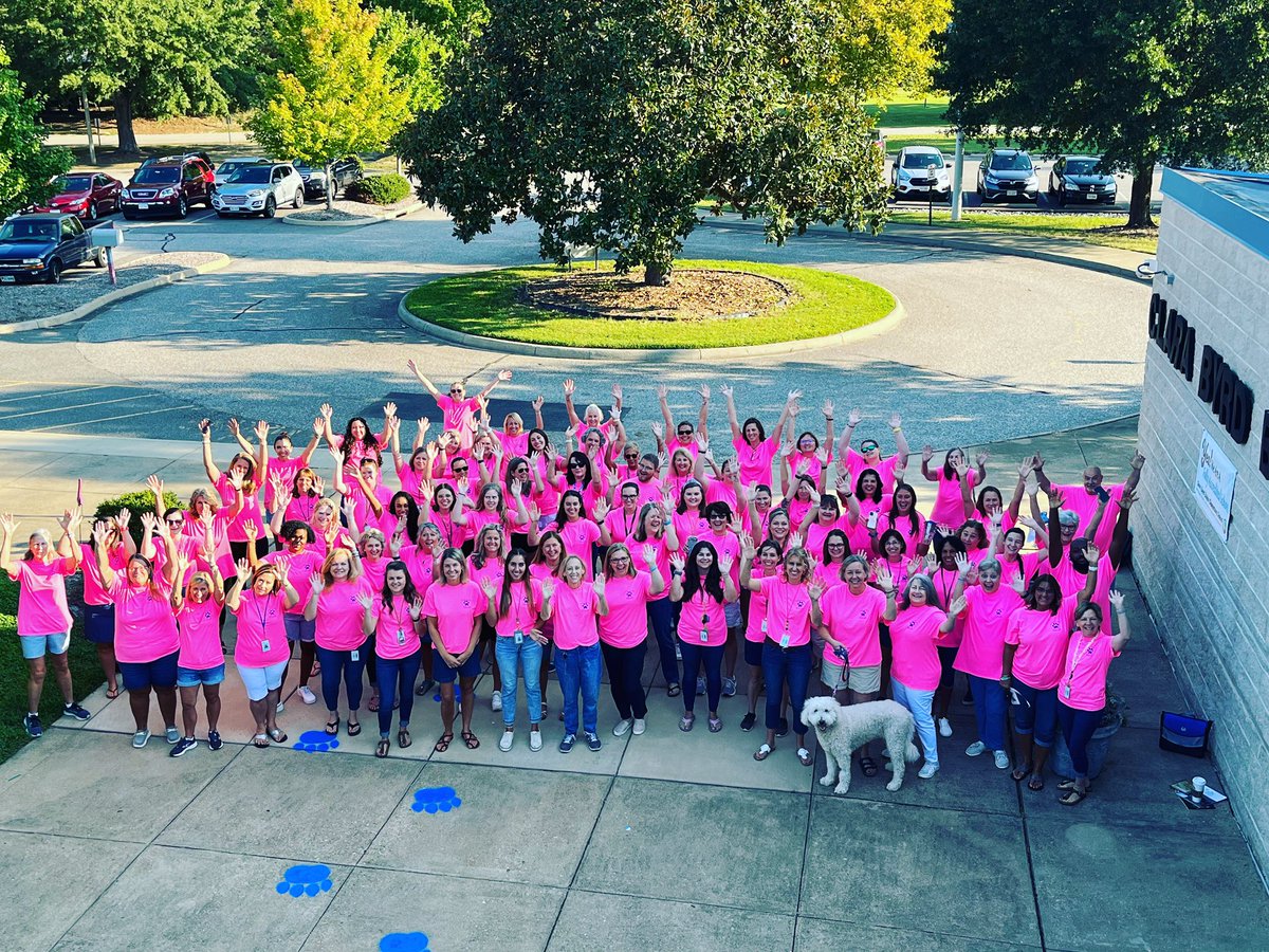CBBESWJCC's tweet photo. The CBB staff has had a wonderful week preparing, learning, and working hard getting ready for our Baker Bears! If you canβt already tell ππ»πβ¦we are SO excited to see you on Monday!!! Enjoy the weekend! ππ§Έπ #wjccfirstday #backtoschool #webelievebearsachieve #FirstDayOfSchool https://t.co/Vs30OwFoH7