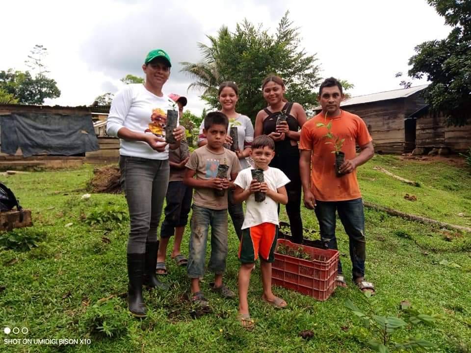 #BONANZA El Gobierno Sandinista a través de Juventud Sandinista, en Coordinación con  Inafor , realizó jornada de reforestación en la comunidad de miranda, con la plantación de 175 árboles frutales (cítricos), como parte de la Regeneración de nuestros ecosistemas.