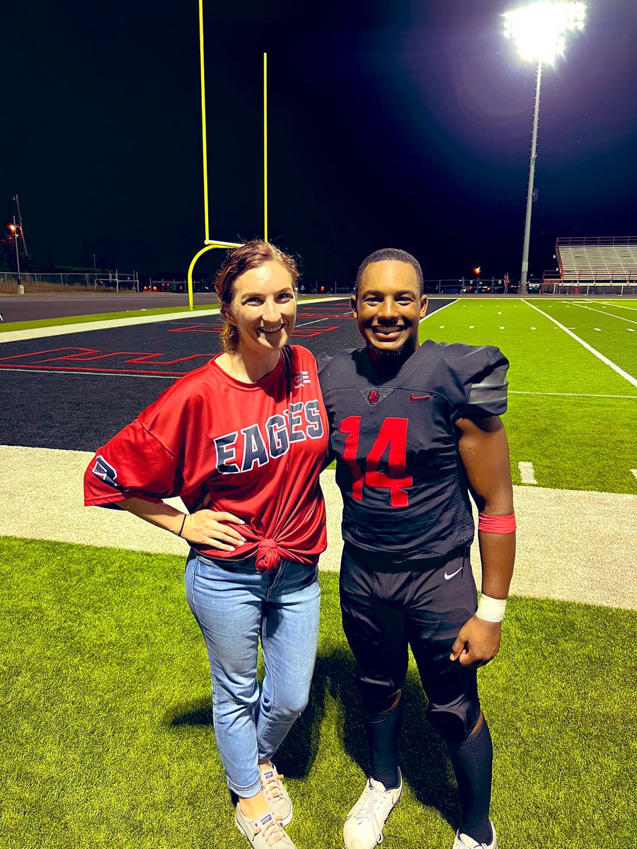 CounselorShelbs's tweet photo. Amazing game of EAGLE football with a win over Choctaw! Proud to rep #14 with my senior jersey tonight! Thank you  @dajuan_hawkins 🦅❤️🖤 https://t.co/AAioeu2tYx