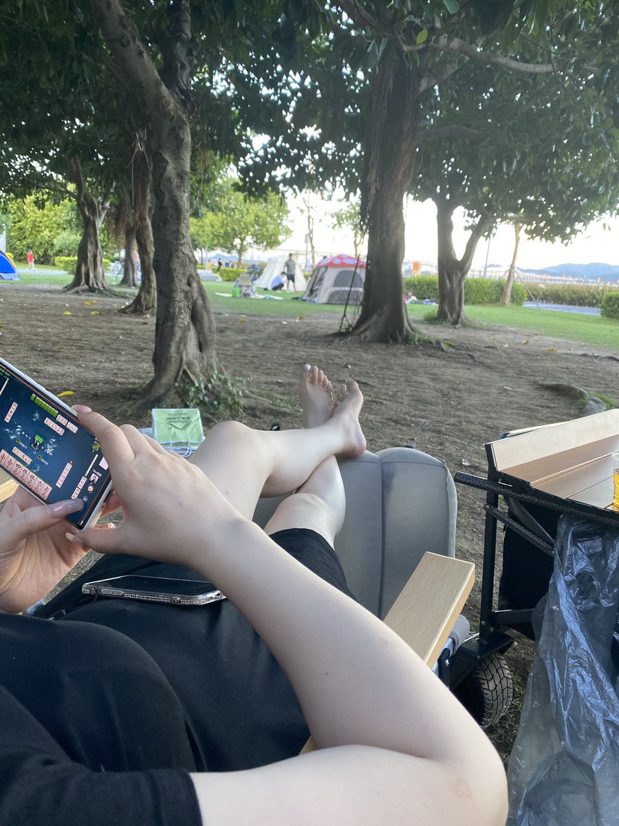 mingyue7799's tweet photo. 每天带着锁陪老婆露营 https://t.co/S4NJU6ILcu