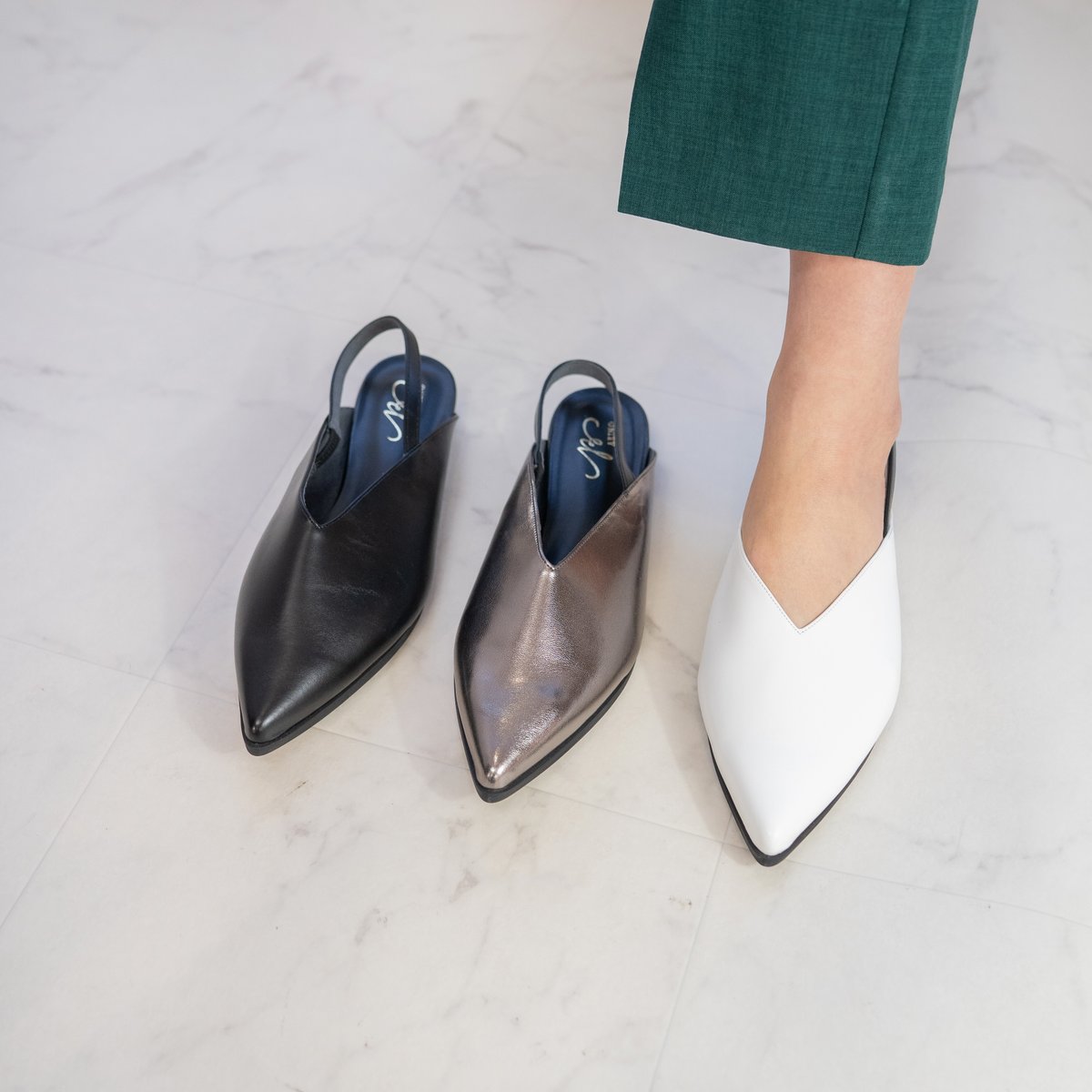 JB_AKINO_SHOES's tweet photo. 豊かなサイズ展開と履き心地にもこだわり抜いたシューズアイテムが揃うJB AKINO。いま買って晩秋まで楽しめるアイテムがSummer SALE開催中。
JB AKINO Summer SALE▽
https://t.co/Em1dvFRgAm
#jbakino #Sale #トールサイズ
#LargesizeShoes https://t.co/zYdCKhERiv