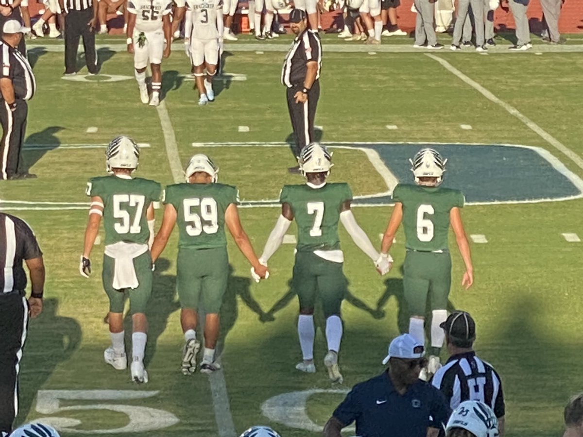44ARCH21's tweet photo. Oakridge Owls 24 - Grace Prep 20 https://t.co/tRycDW51kb