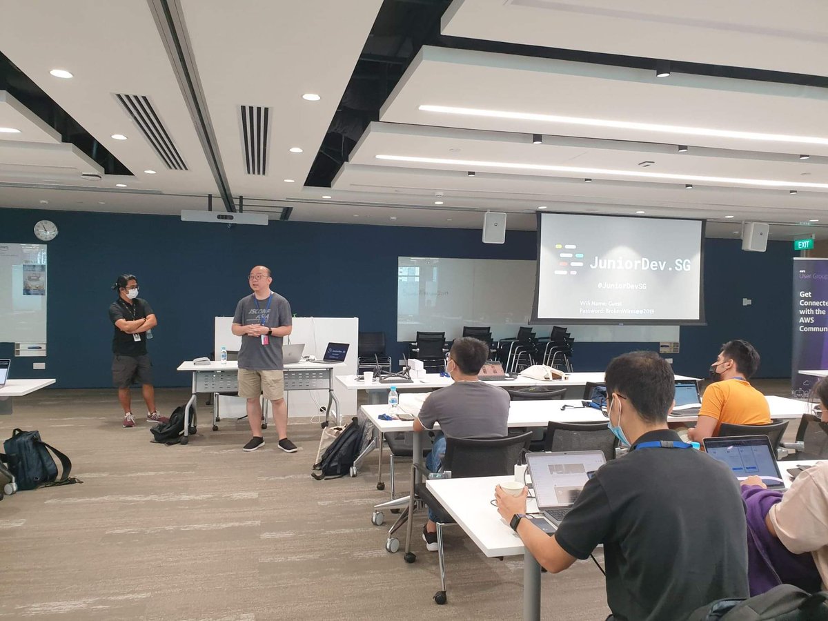 JuniorDevSG's tweet photo. Learning about #aws #copilot at @awscloud #singapore with @donnieprakoso #DevGym #juniordevsg #juniordev @juniordev_io https://t.co/3A1G55klzd