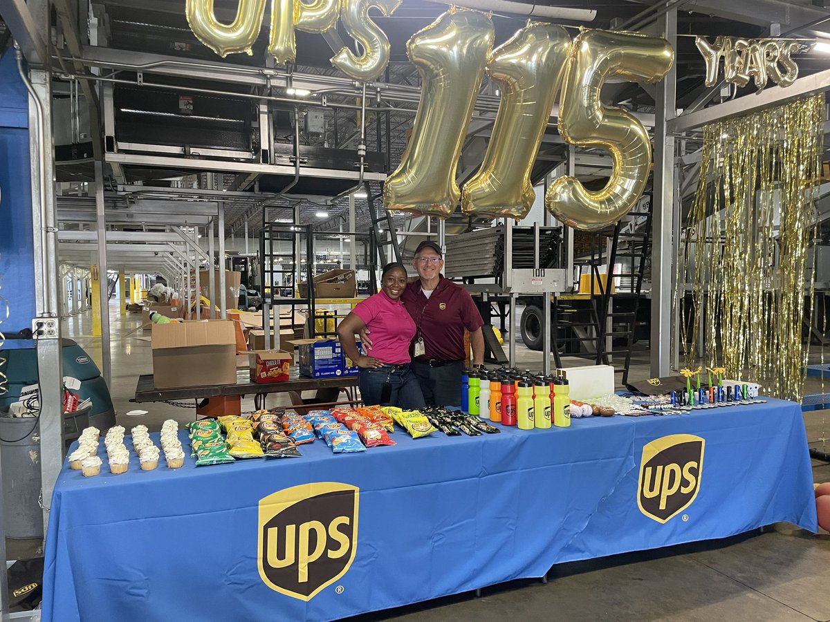 Indy_Twilight's tweet photo. What an honor it is to celebrate 115 Years of Service! The Independence Hub celebrated UPS Founder’s Day in great fashion. Thanks to all of the great @UPSers who show up and get the job done. @KenSeader @joeboyleups @RedRiverUPSers @RedRiverWomen @CarolBTome #BeUnstoppable https://t.co/eirTIfHRNn