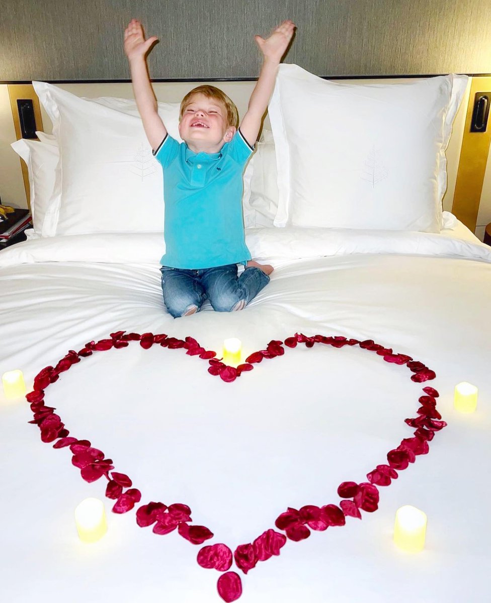 FSVail's tweet image. Love wins.❣️Make your family getaway one that is filled with unforgettable memories and picture-perfect moments. Allow our talented #FourSeasons team to personalize your #FSVail stay during your next anniversary or celebration. bit.ly/357oy5y

📷 Luke &amp;amp; Brooke Stacey