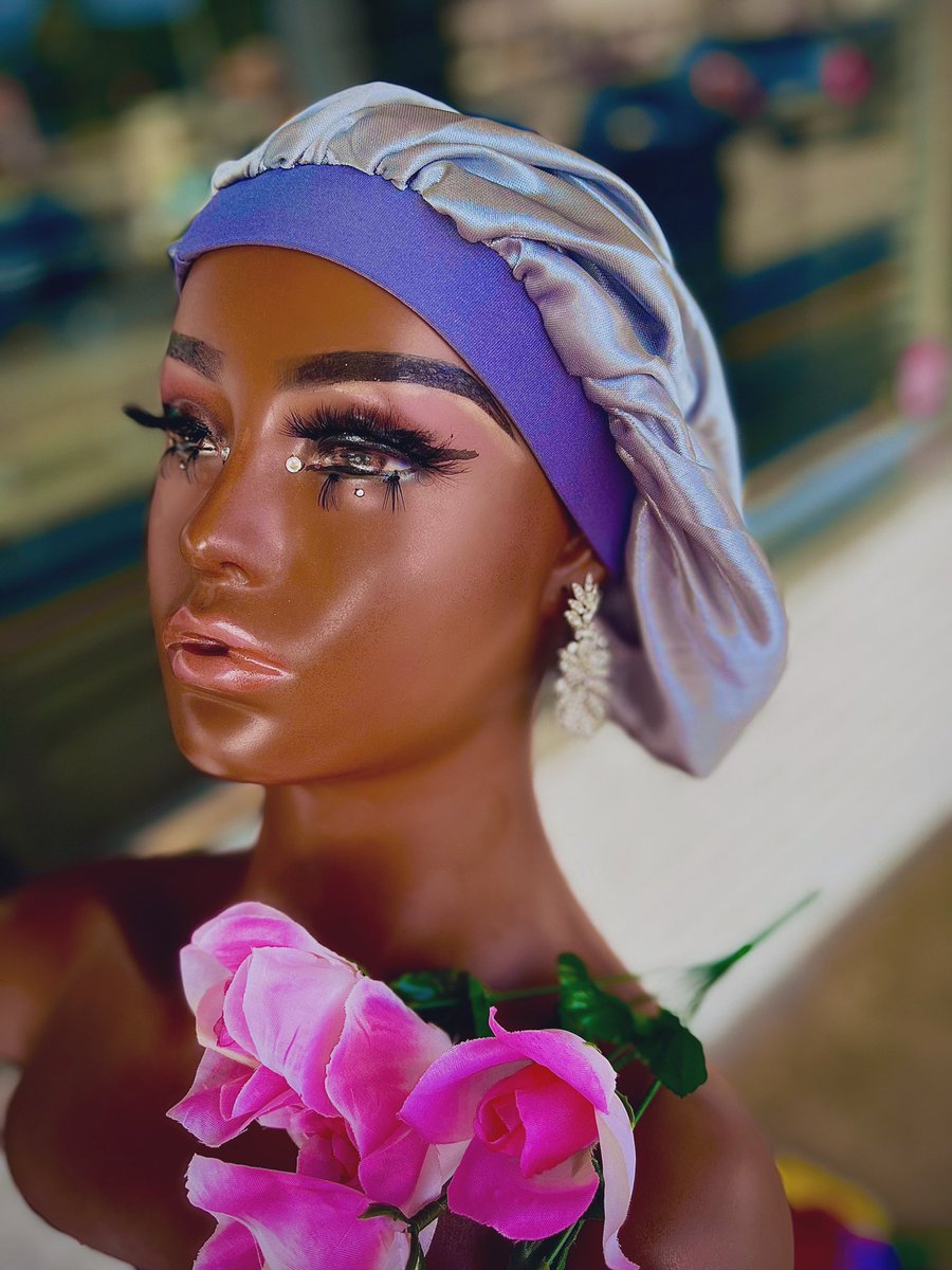 premium_ruby's tweet photo. Protect your crown &amp; maintain that style✨

We have an even bigger surprise for the Vixens, can you guess what it is??👀

#bonnets #haircare #nightroutine #satinbonnets #satin #protectivestyles #rubyspremiumcollection #rpc #blackgirljoy #supportsmallbusiness #explorehair #explore https://t.co/vQ98inGNH4