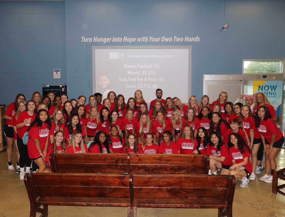 SLPVolleyball's tweet image. A great time serving next to each other as a program tonight at Feed My Starving Children!! #SLPvb 💙🏐♥️