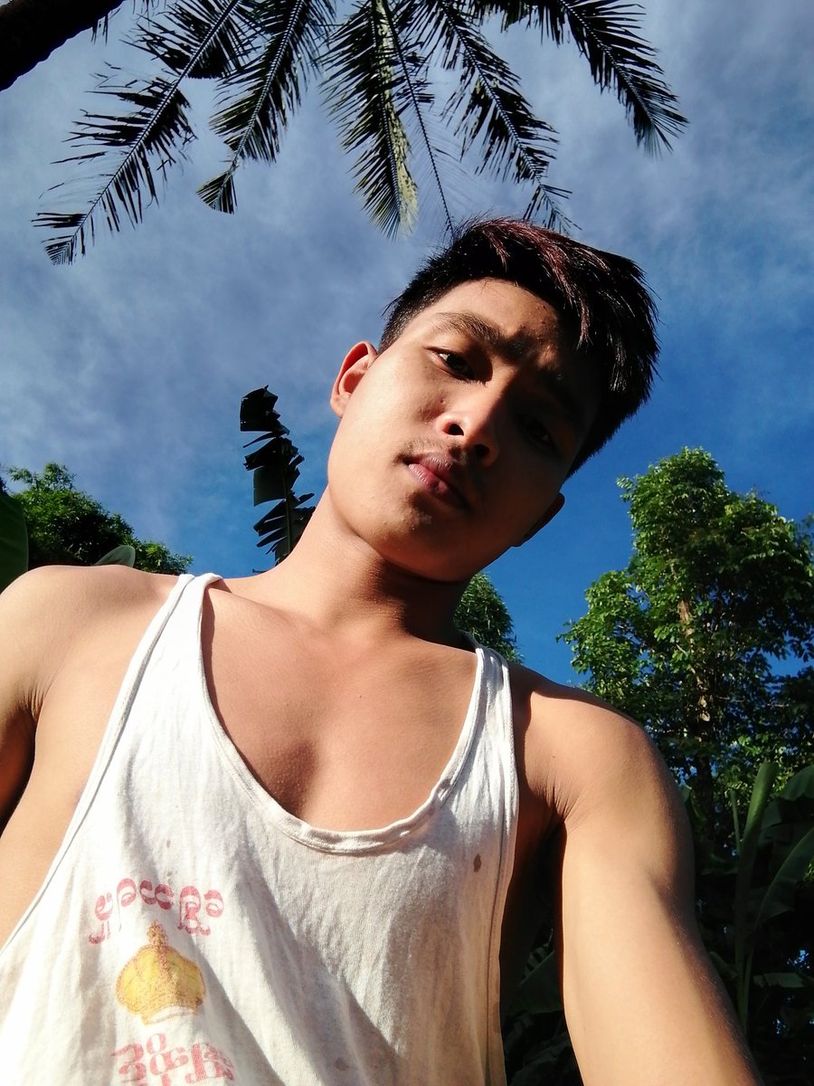 ဒိကောင်လေးနဲ့ဘာညာလုပ်ချင်ဘူးလား