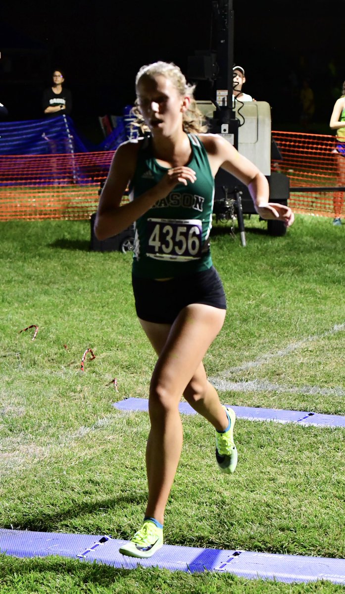 GeoffSportsPics's tweet photo. Taking home 1st &amp; 2nd place in the 2022 Primetime Invitational Girls Blue Race are @xc_mason &amp; @RyleXC. More this weekend on https://t.co/AsxrFscbxc. @RyleAthletics @JWeberSports @RunMasonComets @GoMasonComets @mlaughman @ENQSports @JHoffinCincy @BuckeyeRun @MoeCrossCountry https://t.co/fR9mX5q5mz