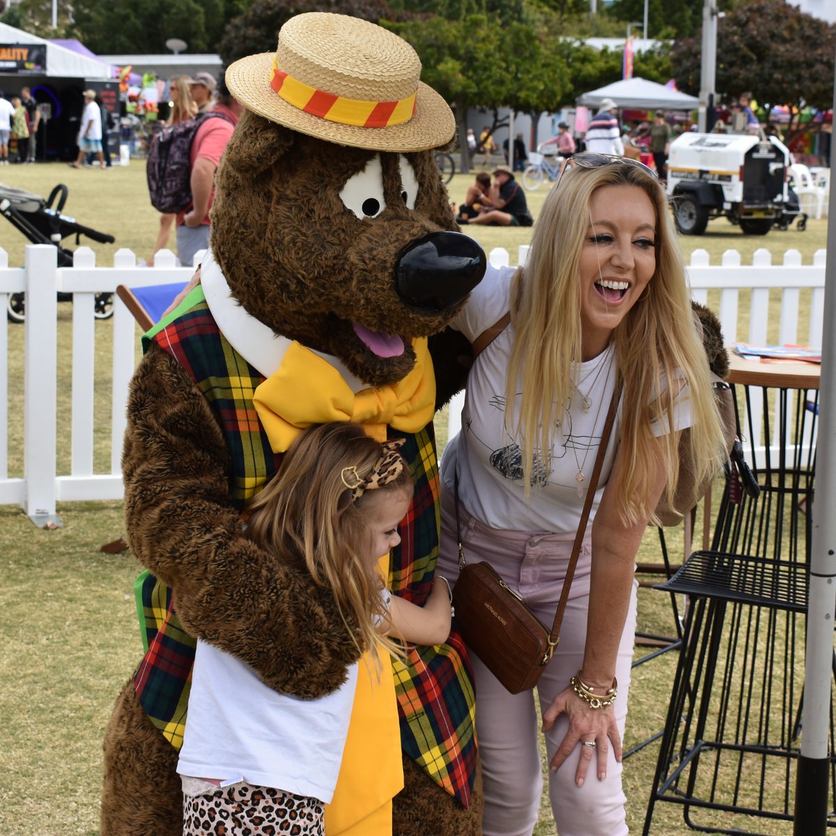 humphreybbeartv's tweet photo. Did you see Humphrey at the @the_GC_Show Yesterday? π―π‘β€οΈ
11am Sunday, "Put On Your Dancing Shoes" with Humphrey on the @mmmgoldcoast Live & Loud Stage! ππ©°ππΊ
Plus, meet Humphrey after the show and get a photo! πΈπ»π
#Humphreybbear #lovestodance #hbb #goldcoastshow #gcshow https://t.co/lqc8JAZyFn