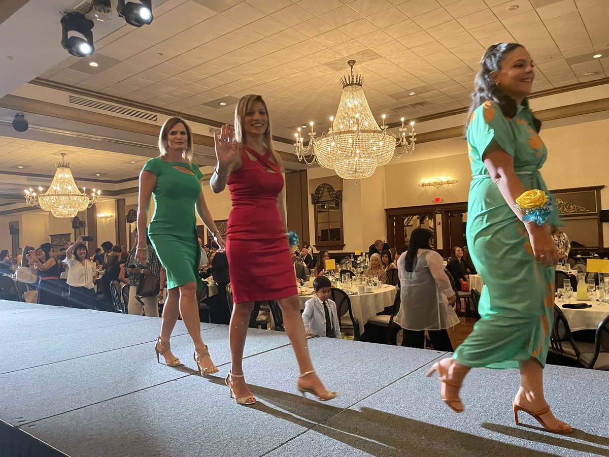 Dr_POrdonezF's tweet photo. Congratulations to Palm Beach County School Board Member Alexandria Ayala & FL ALAS President Patricia Trejo for being honored as #HispanicWomanofDistinction @pbcsd @PBCSDEspanol @Florida_ALAS @ALASEDU @Ed_Tierney1 https://t.co/HeV8WPoZg2