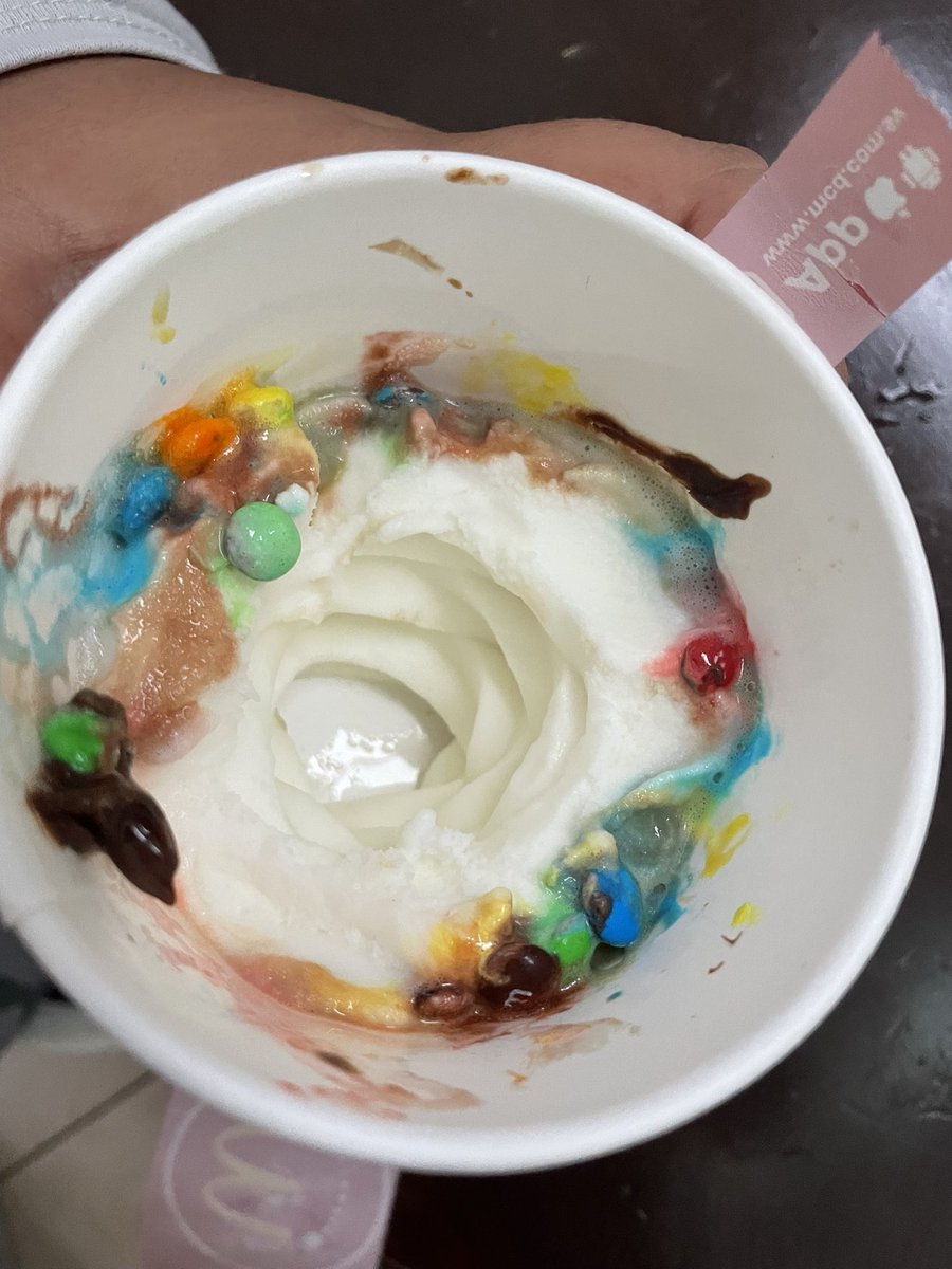 mervatmassis's tweet photo. Versión light @McElSalvador engañó a consumidor 😡😡 https://t.co/HZNq03Hiy2