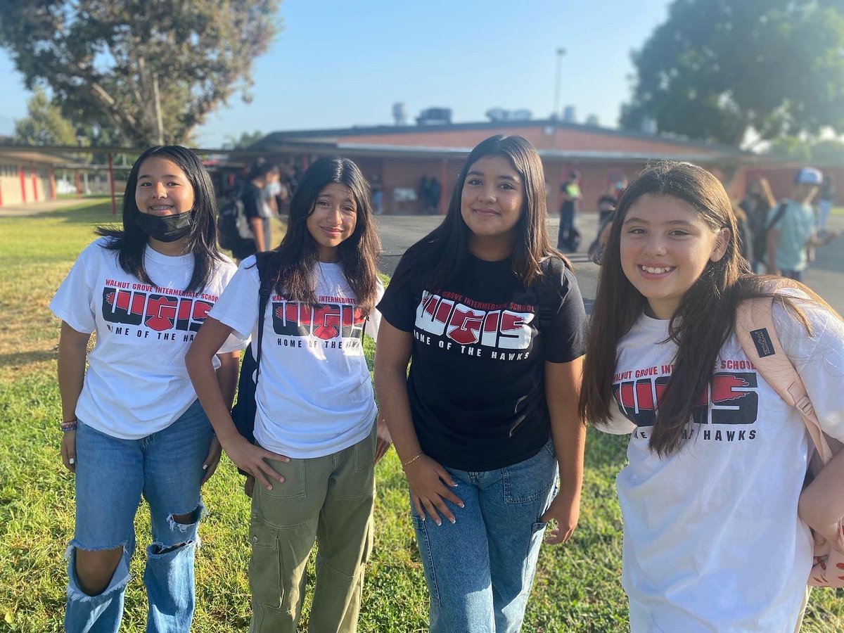 WalnutGroveInt's tweet photo. Who’s got school spirit?! #walnutgrove #wcusd #wgisspirit #hawkpride @walnutgroveint @westcovinausd @MissBhakta https://t.co/iiP7WtcnIJ