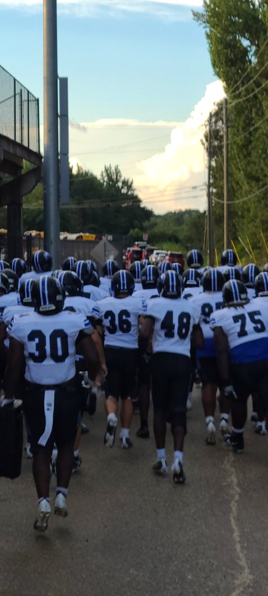 ArmwoodPress's tweet photo. Headed to the field! https://t.co/QhpvIzLhrw