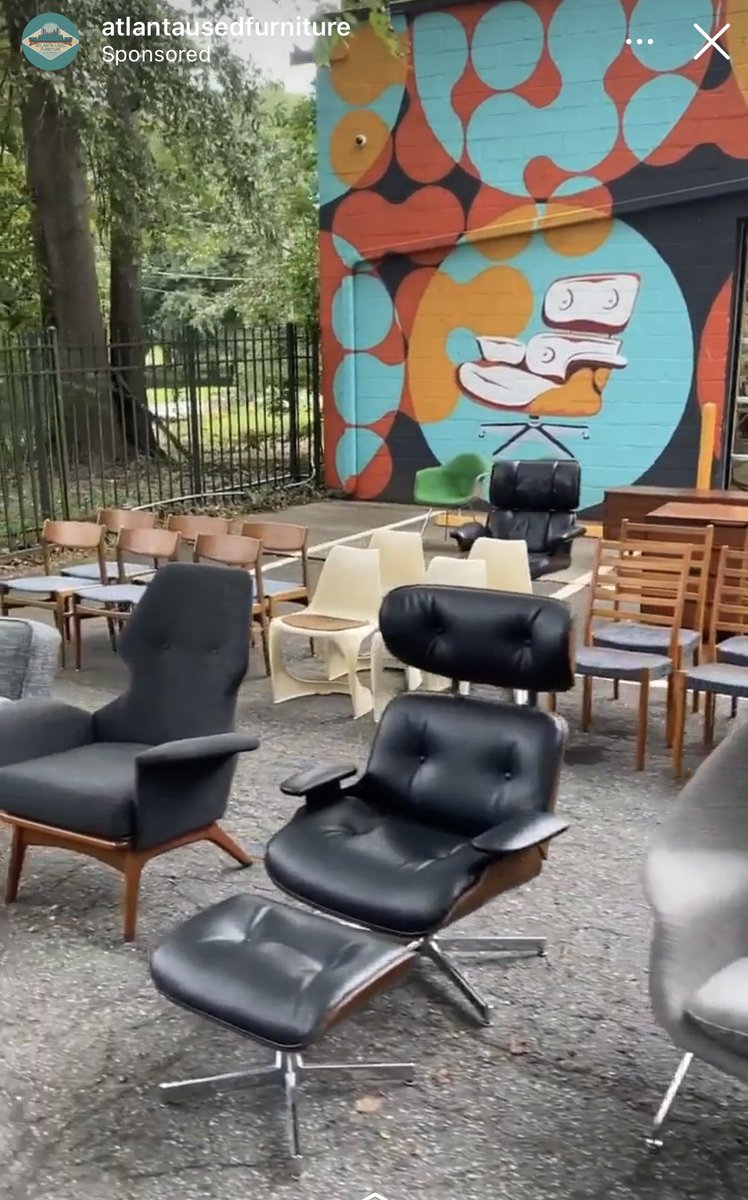 gxxnar's tweet photo. Is “need” the appropriate word for me having that red Eames-style recliner?!? Yes. Yes it is. Might be making a trip to #AtlantaUsedFurniture in a week. #plycraft #Eames #retro #vintage #AtomicRanch #midcentury #modern https://t.co/rTBi2JUEur