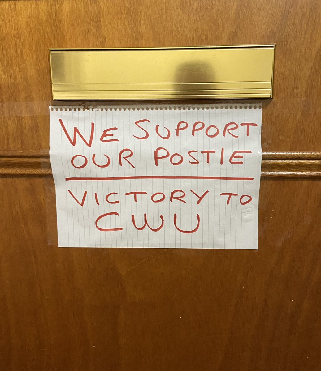 VoteSocialist's tweet image. Victory to the CWU ✊ #Glasgow #SupportStrikes @CWUnews @GlasgowStrike