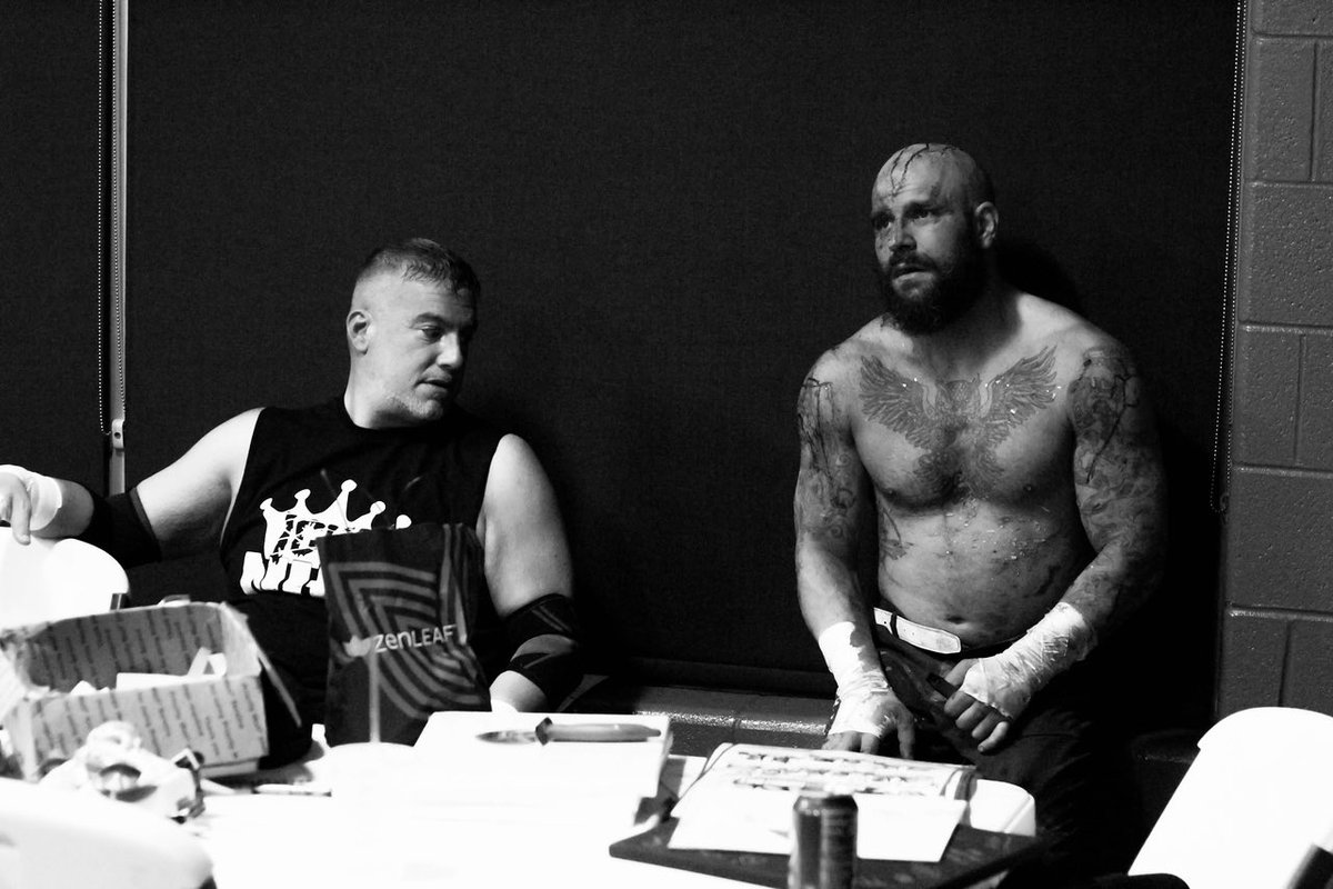 dannydemanto's tweet photo. Ready to see the world π
with ya KING. π
The way it always shoulda been.
#deathmatchelite
@Ericryanpro β
πΈ - @brandigphotos https://t.co/NUPTJk16kI