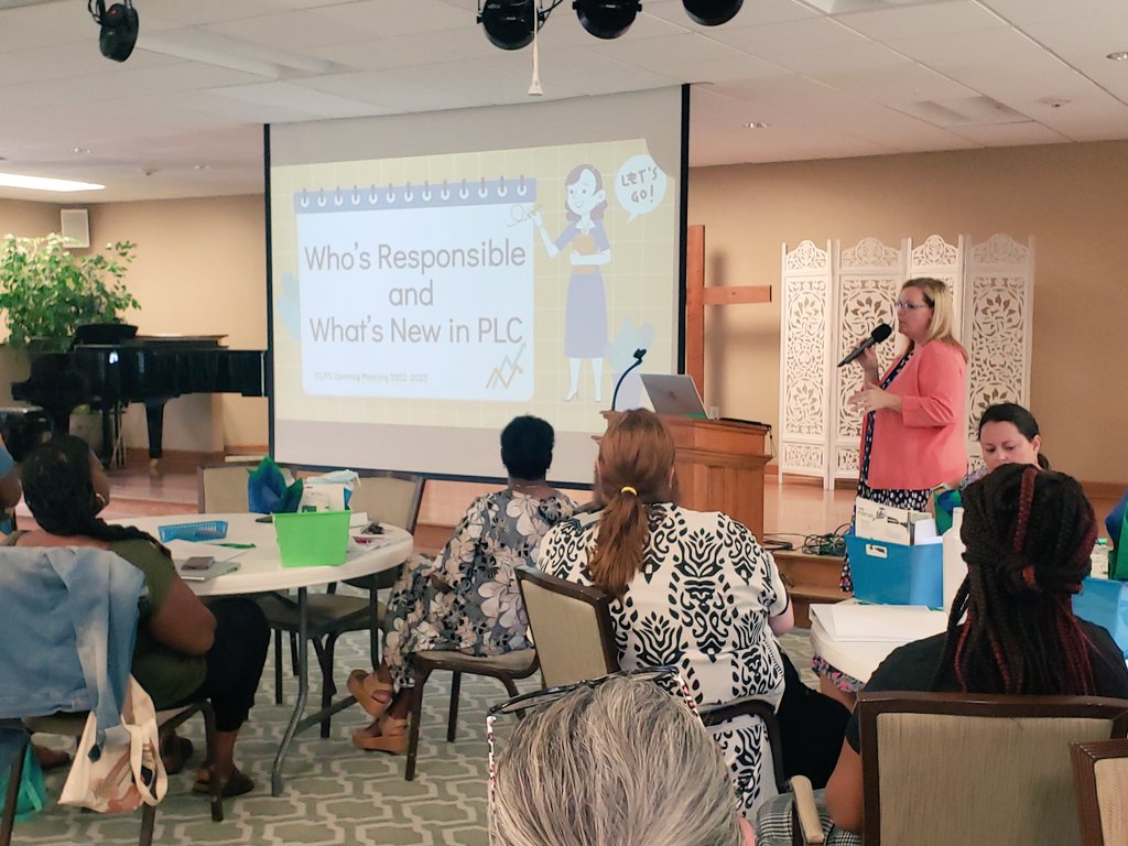 eharrell76's tweet photo. I ❤️ watching my leaders lead. It truly makes my heart sing! #growinggreatness #buildingcapacity #educationalleadership #dreambuilder https://t.co/tuFaxq3Ddo