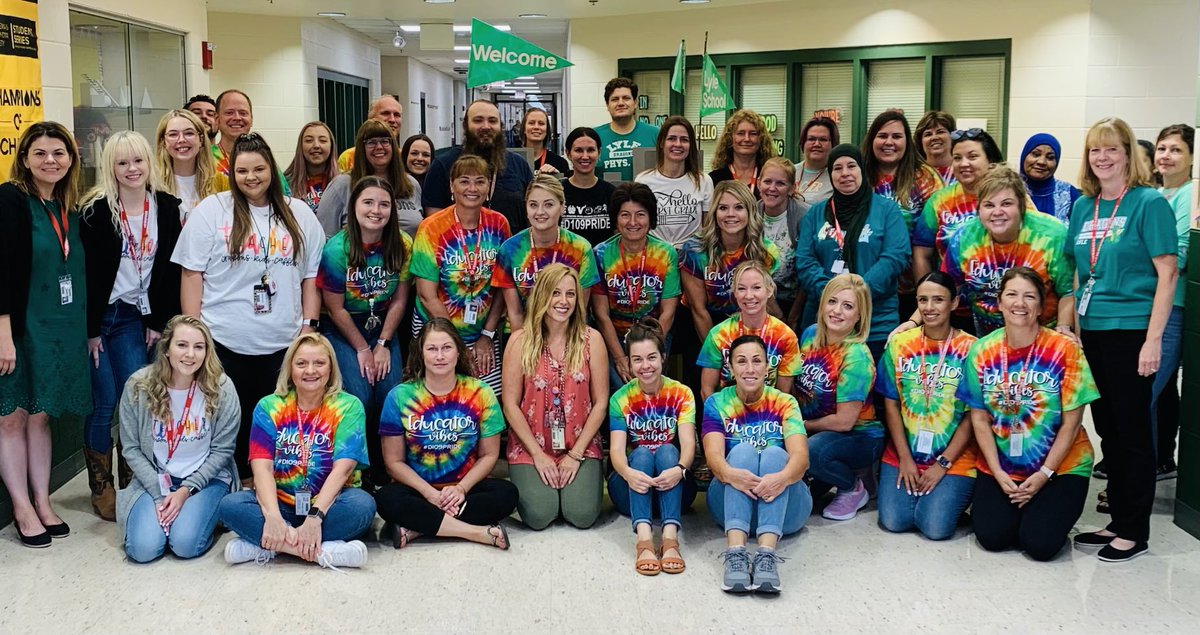 nkavustuk's tweet photo. @ISDVoices @isd109 #109Pride challenge excepted 🐉 https://t.co/QEfm5MrRBj