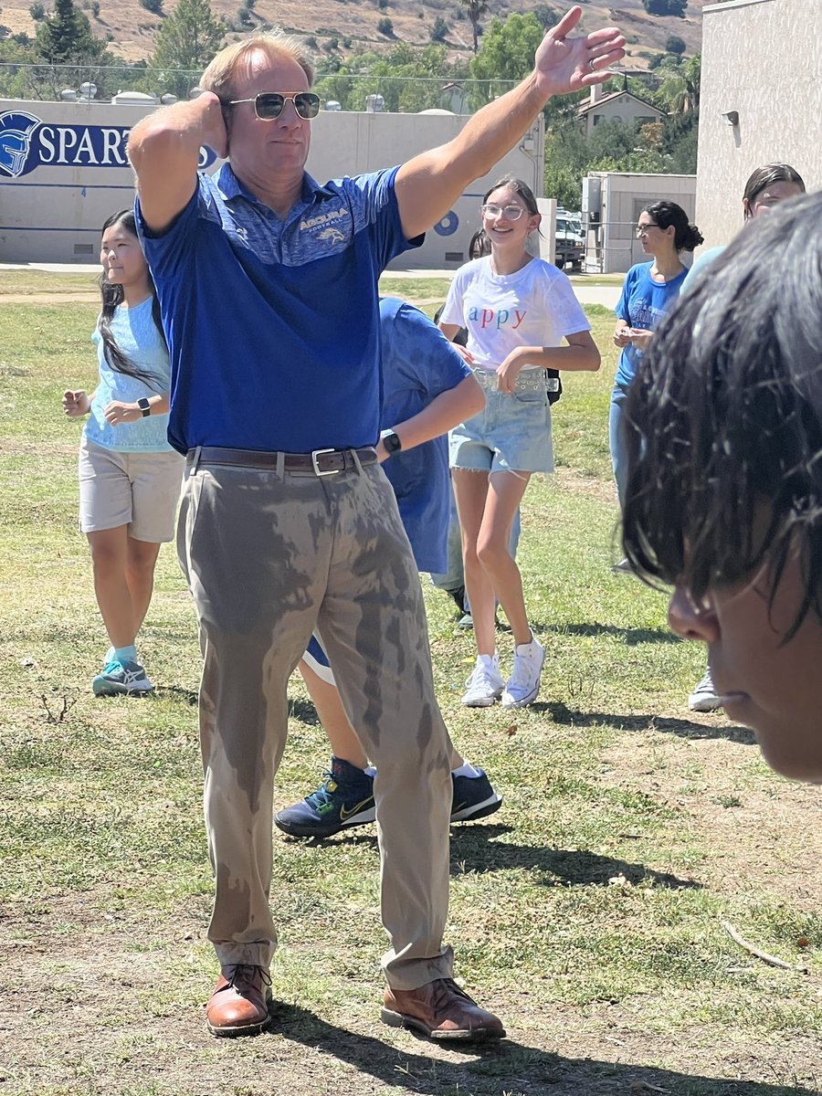 milinda_jaffe's tweet photo. Awesome barbecue today at school! Welcome back Spartans! @AEWrightMS @LVUSD https://t.co/dJrbH6UIs3