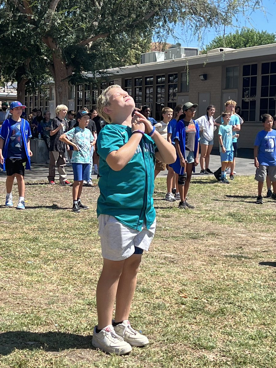 milinda_jaffe's tweet photo. Awesome barbecue today at school! Welcome back Spartans! @AEWrightMS @LVUSD https://t.co/nKKLDjcPM2