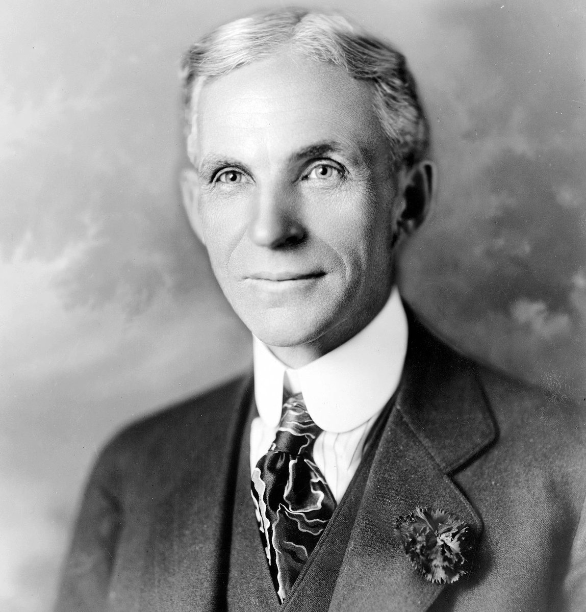 fuedicho's tweet photo. “Lo que es deseable y correcto nunca es imposible”. 
Henry Ford
#Fuedicho https://t.co/f8XC1cqlld