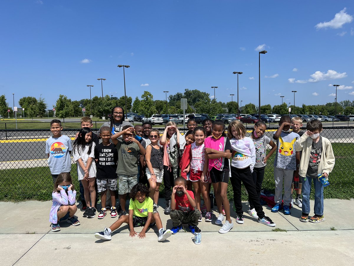 MsDealsClass's tweet image. What an incredible first week of school! I feel so lucky to teach these amazing kiddos! ❤️