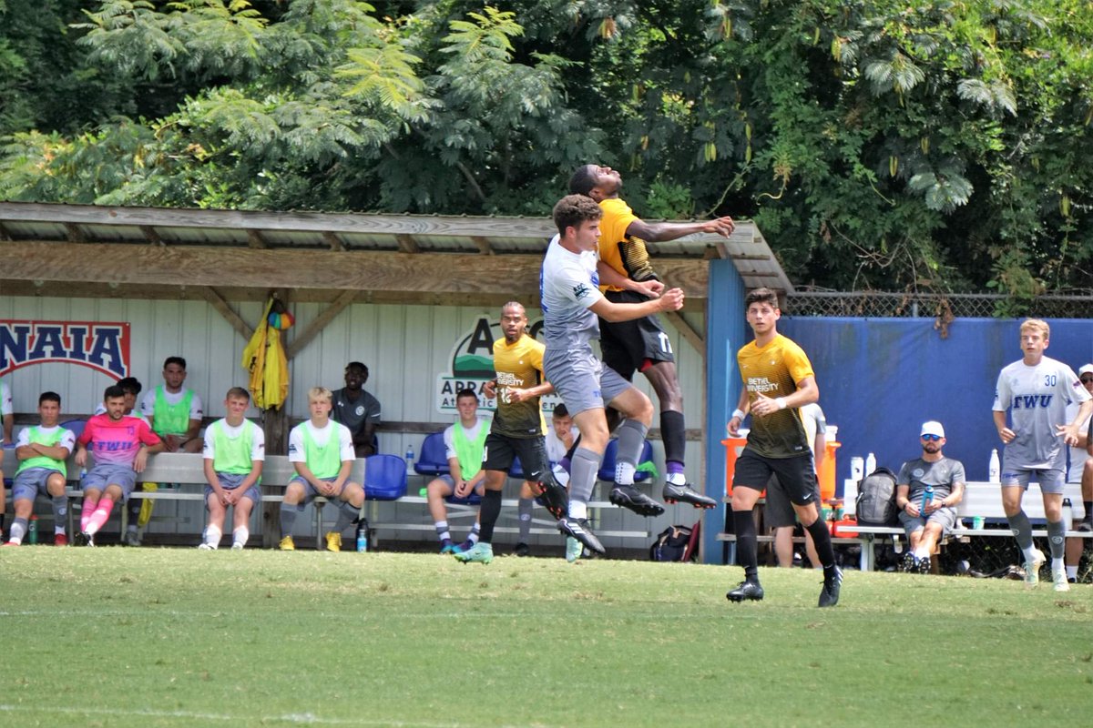 BantherDaryl's tweet photo. #soccer #SoccerPlayer #collegesoccer #sportsphotography https://t.co/KGAHUkTeg1
