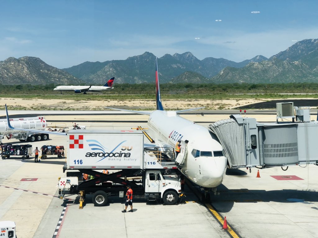 plain_l_jane's tweet photo. Summer 2022 is departing at @Delta airlines gate A10… farewell summer! https://t.co/AbzDMpeMxH