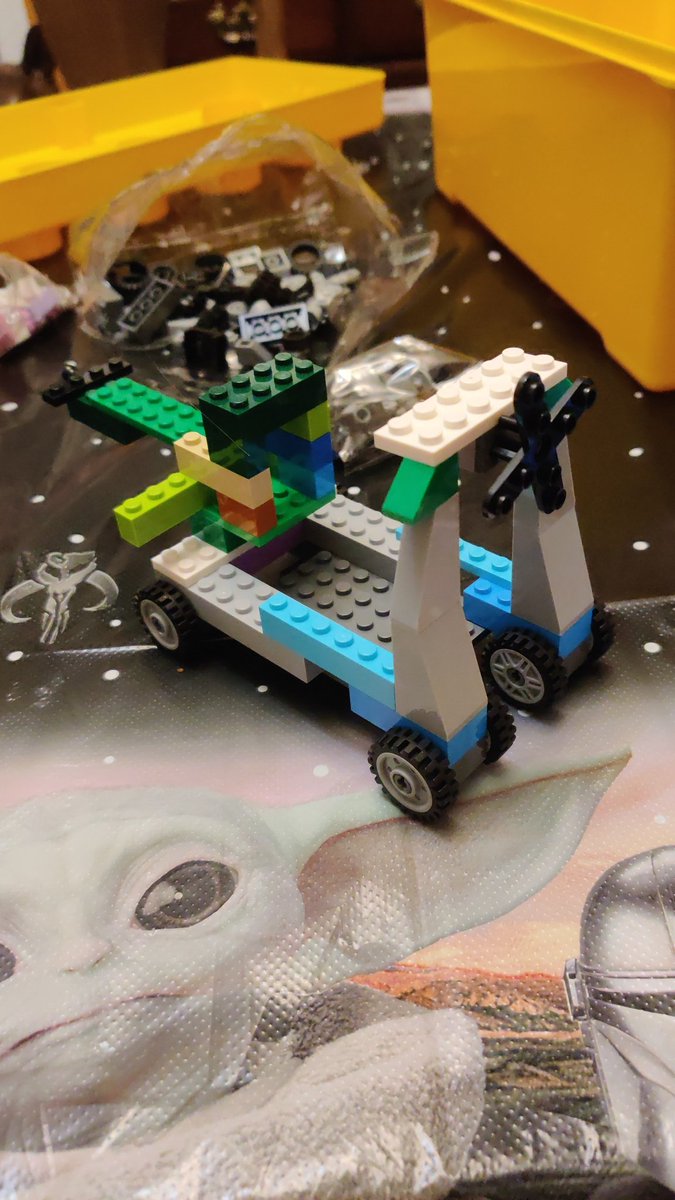 SpartyZilla's tweet photo. Jamie got me legos https://t.co/hvwSdSlnbS