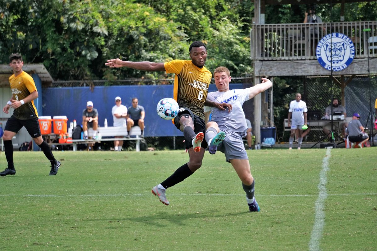 BantherDaryl's tweet photo. #soccer #SoccerPlayer #collegesoccer #naiasoccer #soccerphotography #sportsphotography #soccergame #soccerseason https://t.co/EbnkXLa17F