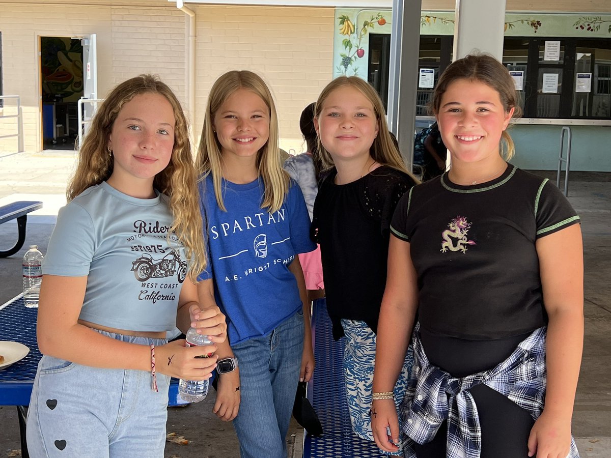 milinda_jaffe's tweet photo. Awesome barbecue today at school! Welcome back Spartans! @AEWrightMS @LVUSD https://t.co/XlXrSZJCIC