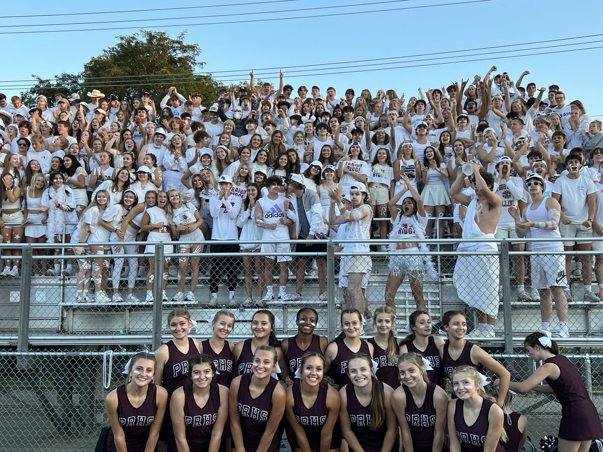 SKochPR's tweet photo. GAME DAY ⁦@PrairieRidgeHS⁩ ⁦@PrairieRidgeFB⁩ ⁦@prvarsitycheer⁩ https://t.co/FF4E37o0p1
