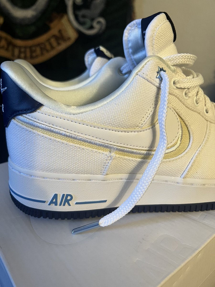 EX_Gurren's tweet photo. I don’t normally buy AF1’s but I had to make an exception to celebrate one of the most iconic moments in video game history. Thank you @markman23 for the amazing fighting game collaboration!
#evomoment37 #daigoparry #nike https://t.co/lmdbJQjj2J