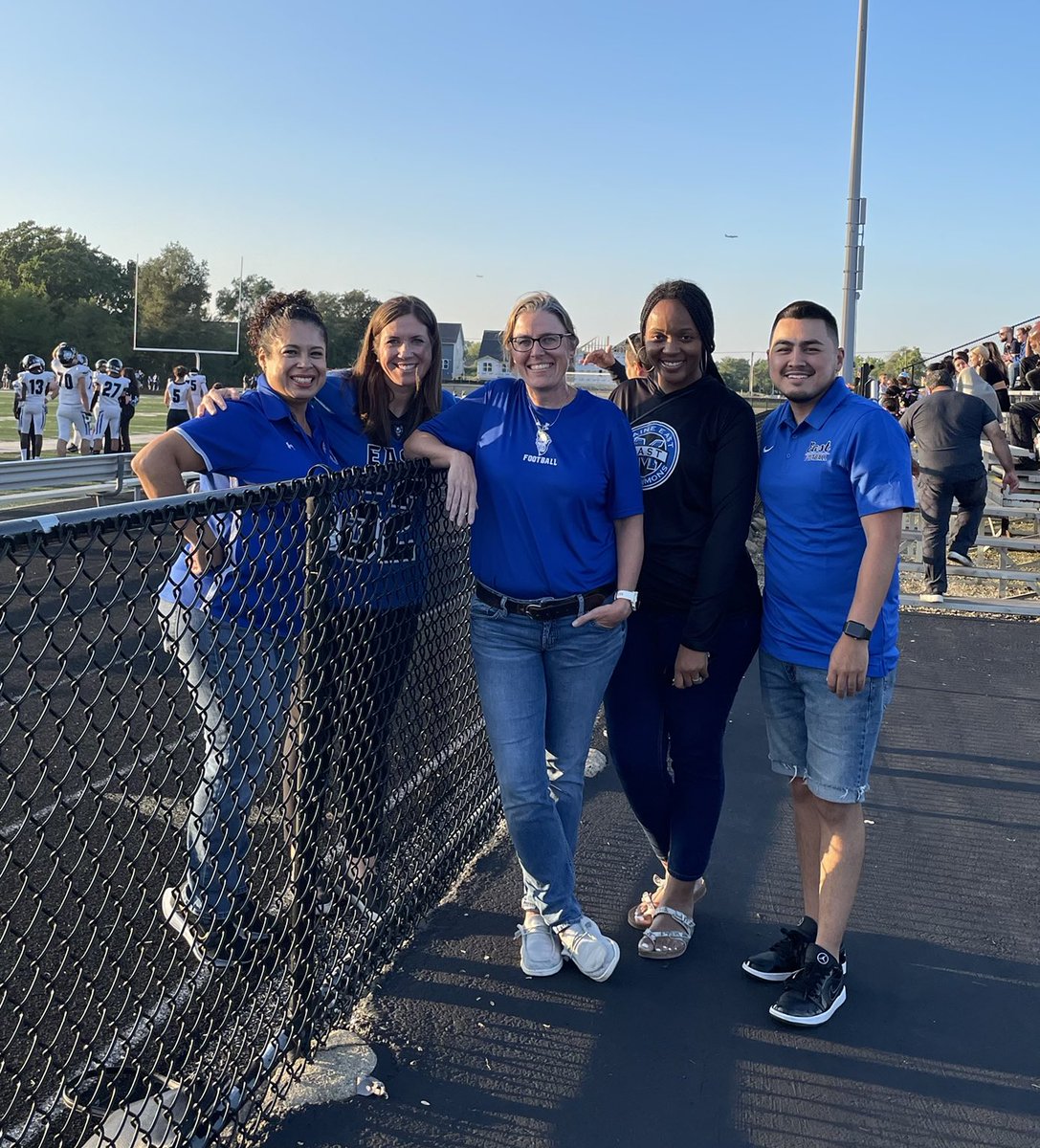 Let’s go Maine East!  We are cheering for you!! ⁦<a href="/MEHSBlueDemons/">Maine East Athletics</a>⁩ ⁦<a href="/Maine_East/">Maine East HS</a>⁩