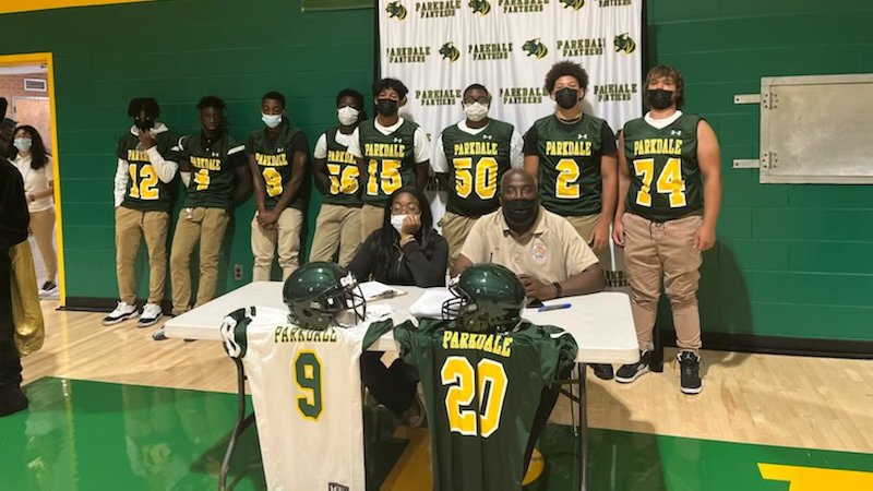ParkdaleHighMD's tweet photo. Student Orientation Day💚 https://t.co/HvxB0DvNKl