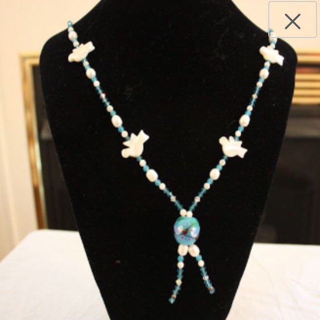emmasattic98's tweet photo. Vintage Handmade Lariat Bead Necklace by EmmasAtticTreasures https://t.co/JTOLwfJ1vP via @Etsy #Necklace #Beads #Handmade #LariatStyle #Quartz #Doves #Swarovski #MotherOfPearl https://t.co/AcDK8OBIBF