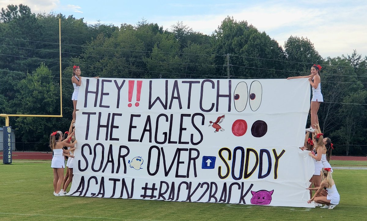 SMMHSEagles's tweet photo. #FirstPoints on the Board! Signal Mountain's Cash Keene passed to Blake Wolfard to score the game's first Touchdown. Soddy-Daisy scored their own TD a few minutes later. Score now tied 7-7 at end of 1st Qtr. #GoEagles ๐โค๏ธ๐ฆ
#SMMHSsoars https://t.co/dkJih8rjCS