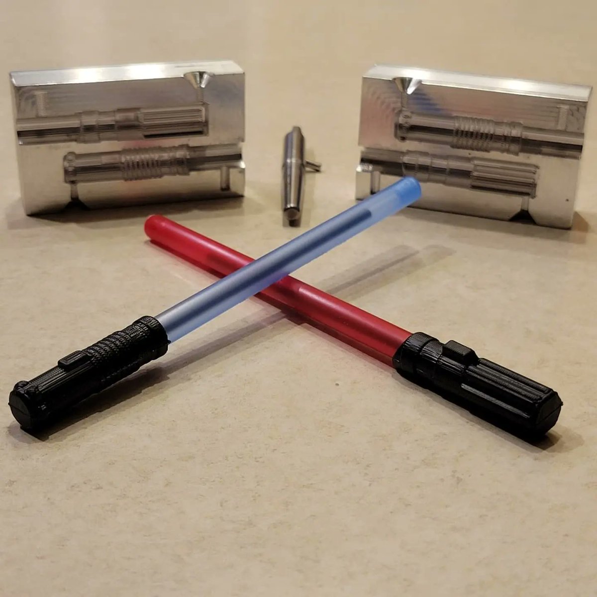 I will be at @makerfairetulsa tomorrow (8/27/2022) with a few things not seen in Tulsa last year.  CNC Etch-A-Sketch, Injection molded light saber pen caps and my CD spinner/exploder! 
#makerfairetulsa #makerfaire