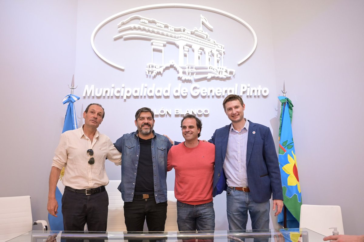 Carli Bianco tweet media