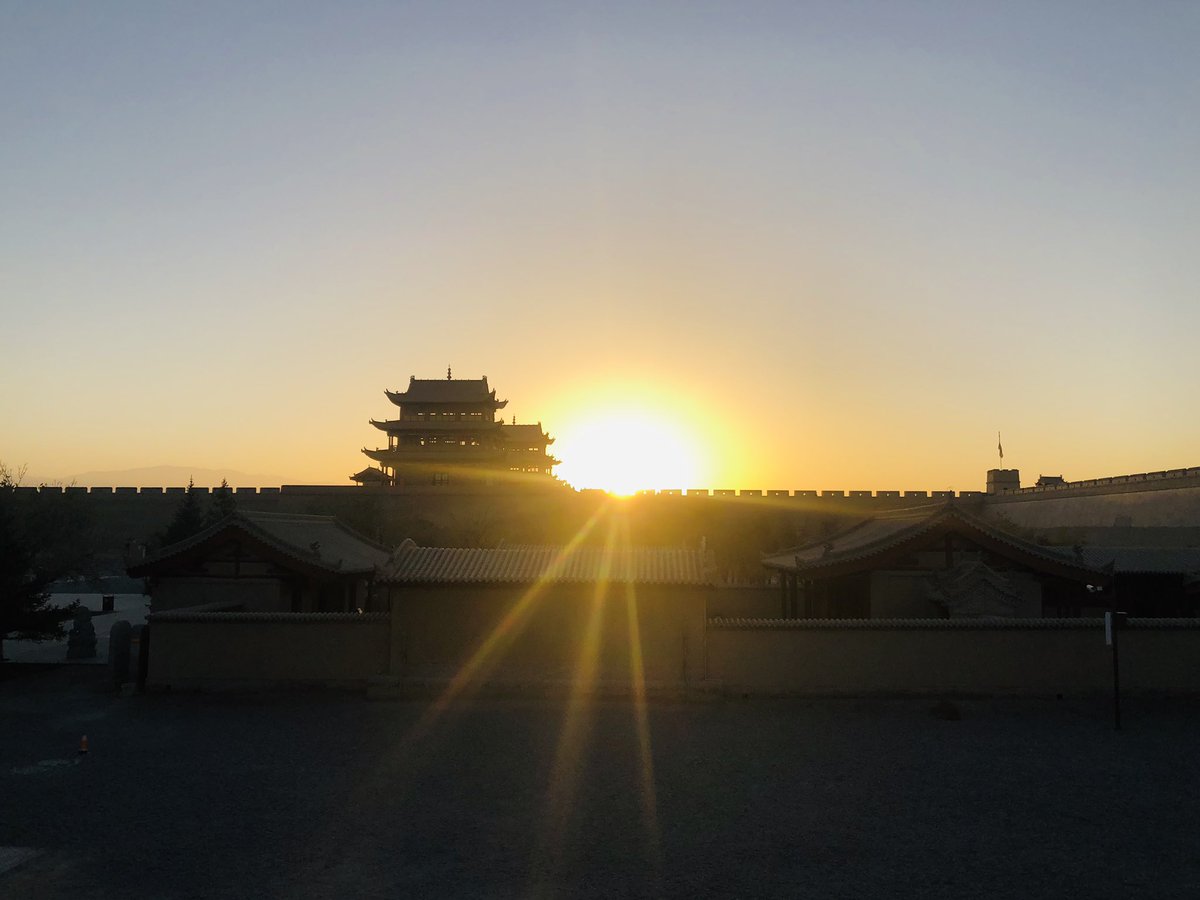 ytchatroom's tweet photo. #中国全省の旅

夫🇯🇵：残りチベットのみ
妻🇨🇳：残りチベット、江西、海南

私負けてる😅

我们走遍全中国的计划，喜洋洋还剩西藏，乐陶陶还剩西藏、江西、海南，希望能早日实现☺️

*写真は西北地域旅の一部

*照片是中国西北之旅途中拍摄的，要选四张还真不容易

#日中夫婦のトーク部屋
#中国語 https://t.co/XbNvqSMO9x