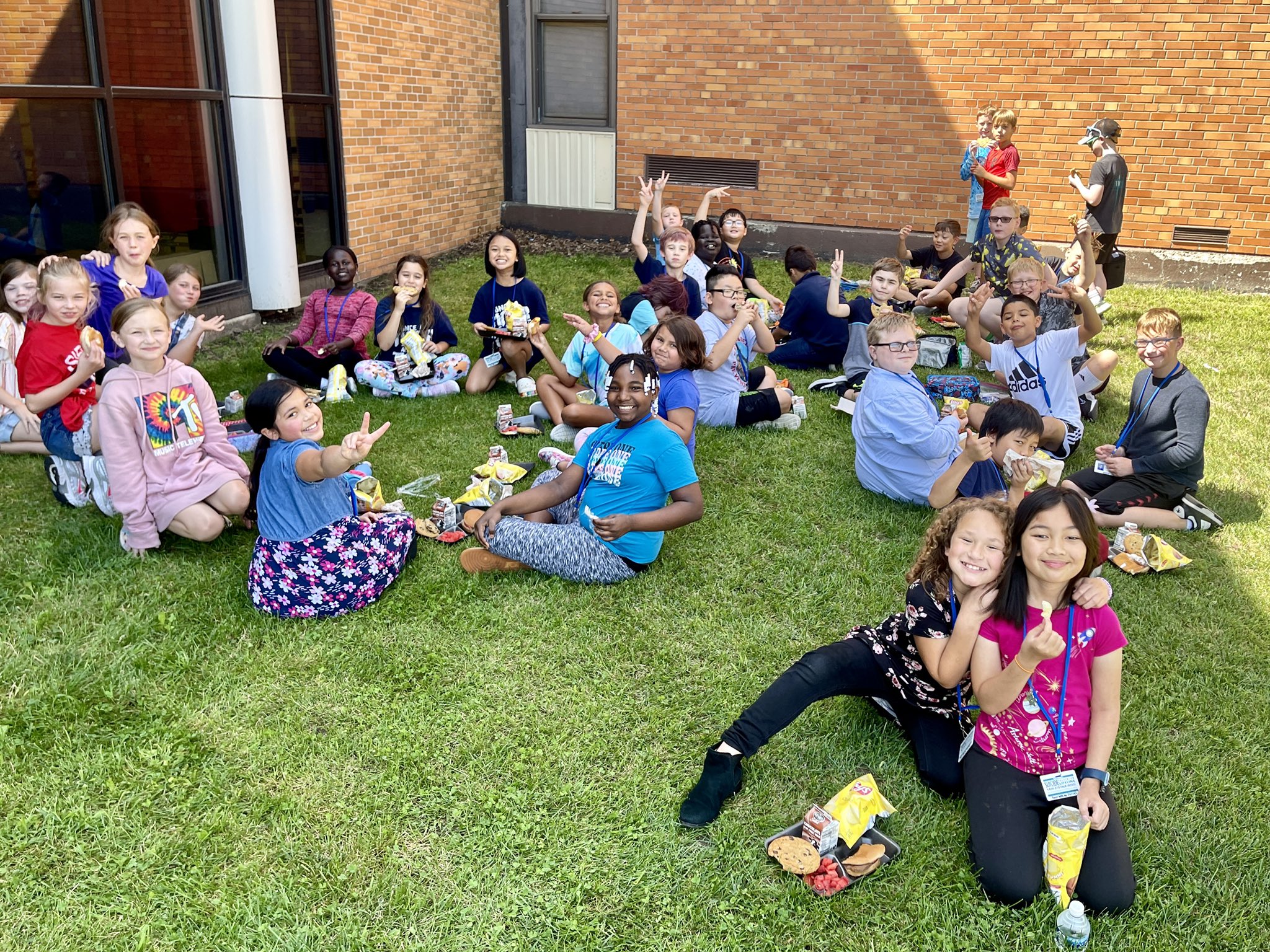 Sibley Elementary School on Twitter "Sunshine, smiles and yummy picnic
