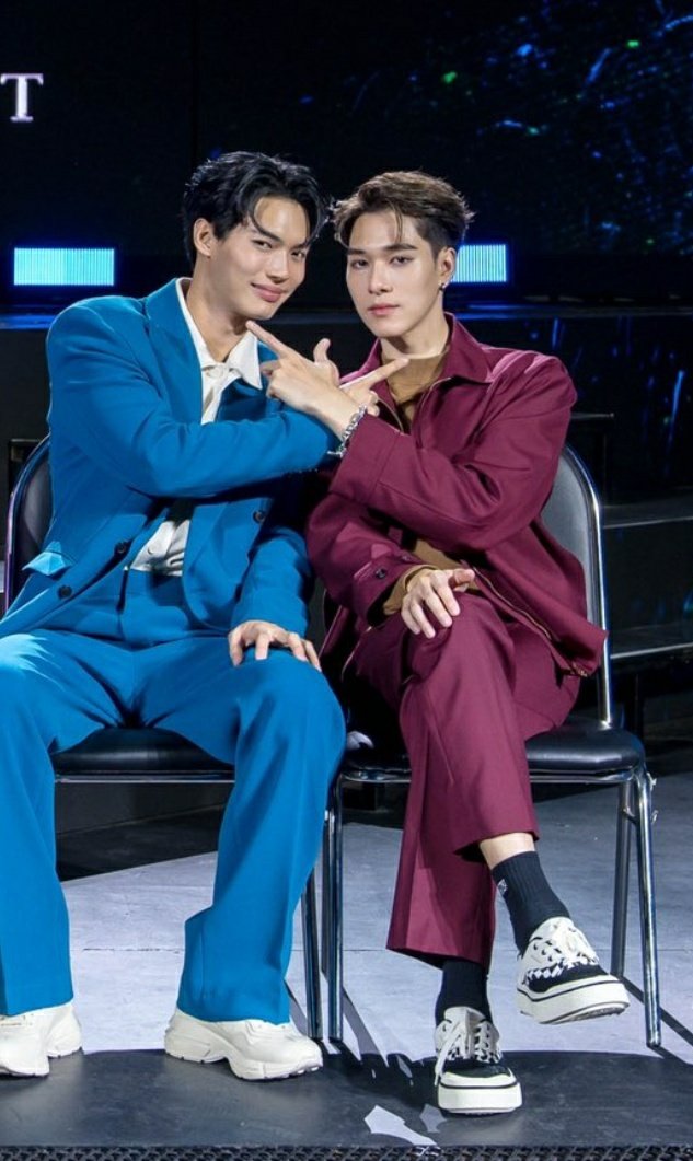 WinWoongOnly's tweet photo. I don't ship them.
Cuz I don't want to ruin their friendship. 

#katui #kotae
#winmetawin #hirunkit_
💚❤️ https://t.co/WcGsrOYdUD