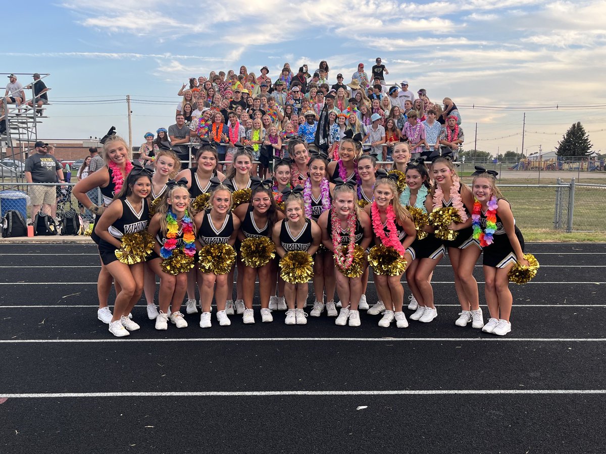 ⁦<a href="/GINWcheersquad/">Northwest Viking Cheerleaders</a>⁩ all decked out and ready to go! #ginwvikings #ROW
